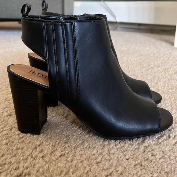 GUC ANA Peep Toe Heel - Picture 1 of 3